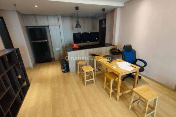 Dijual Apartemen St. Moritz Tower Royal Furnish 3 Bd + 1