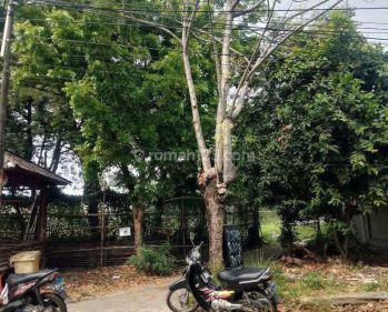 TANAH PINGGIR JALAN NEMPEL SUMARECON di PERUM TITYAN KENCANA BEKASI