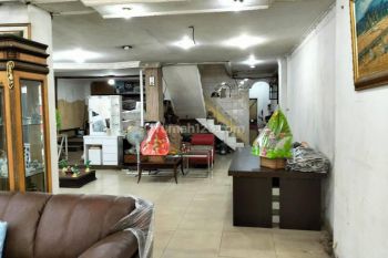 Ruko 3 Lantai Lokasi Ramai Siap Pakai di Karapitan, Bandung