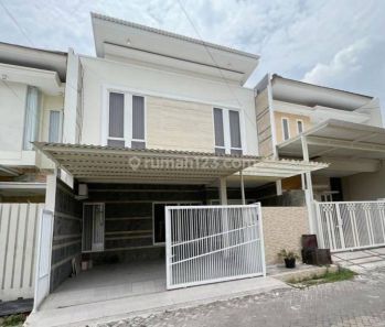 Rumah Ciamik 2 Lantai di Sutorejo Surabaya Timur