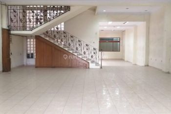 Dijual Rumah Usaha Ruko 2 Lantai Siap Pakai di Mainroad Cicendo