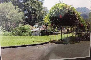 Jual murah villa di puncak