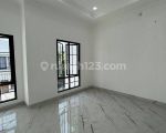 thumbnail-disewakan-rumah-2-lantai-full-furnished-di-cluster-viktoria-sentul-city-6