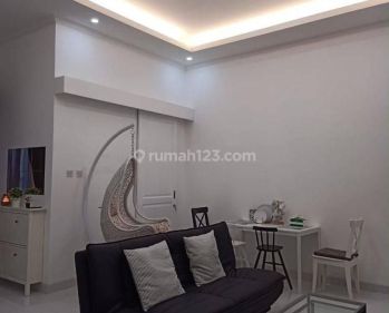Dijul Rumah 3 Lantai Semi Furnished Area Banjar Wijaya