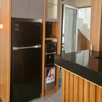 Sewa bulanan rumah dengan kolam renang