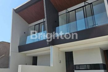 Langka Rumah 2 Lantai Jemursari Surabaya Timur Design Minimalis 3 Akses masuk