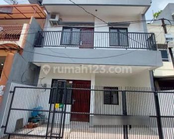 Rumah bagus siap huni lokasi strategis di tanjung duren(TD143)