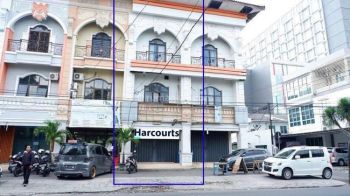 Ruko kawasan perkantoran di pinggir jalan utama Purwosari Solo