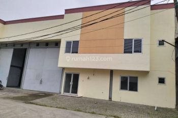 Gudang dan industri Di Jual dinkawasan industri jatake.akses 40 feet.15 menit
