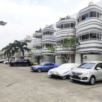 Disewa dijual 2br Anarta Vanya Park Boulevard Barat Bsd Tangerang Selatan