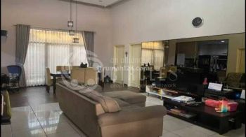Jual Mewah Rumah Semi Furnished SHM di Kota Baru Parahyangan