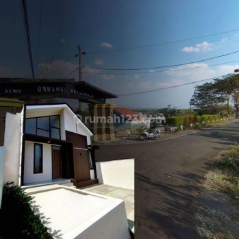 Rumah di Jl. Bukit. Flamboyan IV, Sendangmulyo, Kec. Tembalang