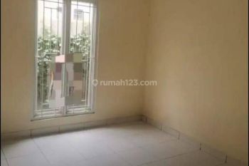 SEWA RUMAH RAPI di Serpong Bagus cluster terdepan dekat patung kuda Citra Garden