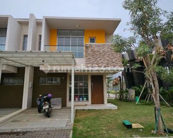 Dijual Rumah rapi di Pantai indah kapuk 2. hoek miami. LT 90m2.