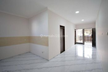 Dijual Rumah Bagus di Taman Holis Indah