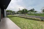 thumbnail-rumah-2-lantai-view-danau-hoek-summarecon-bekasi-siap-huni-5