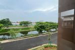 thumbnail-rumah-2-lantai-view-danau-hoek-summarecon-bekasi-siap-huni-9