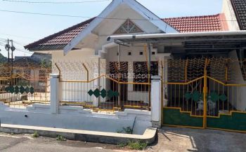 Rumah Besar Daerah Borobudur Blimbing Luas, Aman, Siap Pakai