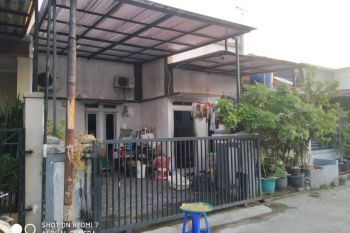 Rumah Bagus di Harapan Indah, Bekasi k1028