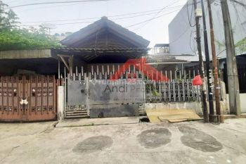 Rumah Tua Hitung tanah Strategus Di Taman Ratu(TR53a)