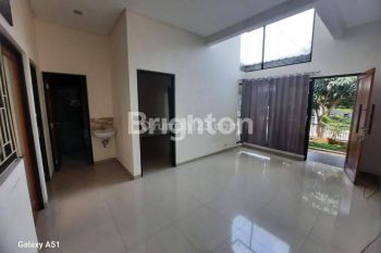 RUMAH GREENLAND TIDAR MALANG