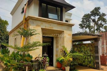 Rumah Strategis 2 Lt Premium Arsitektur Bali di Pamulang Tangerang Selatan Hanya