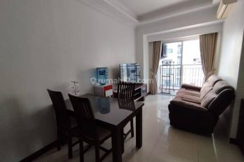 Disewakan Apartemen Cosmo Mansion 2 Bedroom Lantai Sedang Furnished