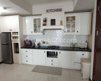 Apartement Casa Grande Residence 3 BR Furnished Bagus