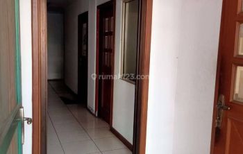 Ruko Gandeng Mendekati Njop Lokasi Sangat Strategis Di Jl Cikini Raya,menteng