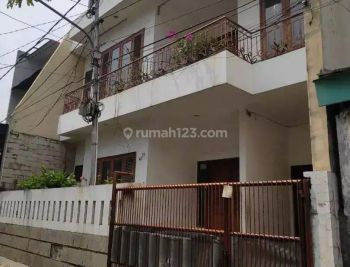 Rumah  2 lantai lokasi strategis di grogol(grg06)