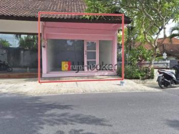 Disewakan toko dengan lokasi strategis di area Berawa Canggu