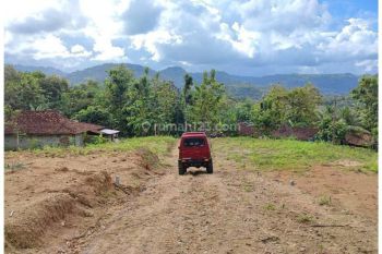 View Perbukitan Area Wisata Jogja Cocok Investasi