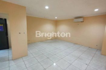 RUANG KANTOR TEBET LOKASI STRATEGIS