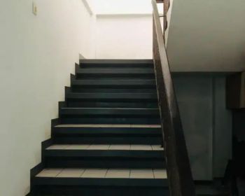 Dijual Rumah Kost Hrg di bawah Apparel bank Komplek Tubagus Ismail