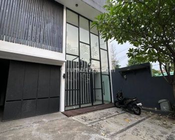 Kemang Runah toko strategis usaha