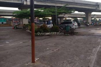 Tanah sekaligus rumah pondok bambu jakarta timur