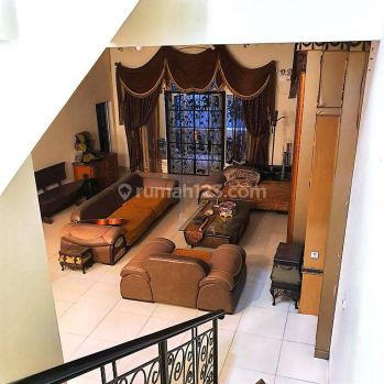 Rumah Layar Permai PIK 12x29 Furnished Classic Full Renovasi Siap Huni