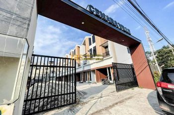 Dijual Villa Komplek Cemara Ville Jalan Lorong 2 Timur