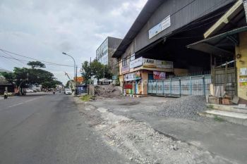RUKO GUDANG USAHA DIJUAL MURAH Jl.Tentara pelajar raya , Mrican Kedungmundu
