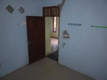 Di kontrakan rumah per tahun 20JT