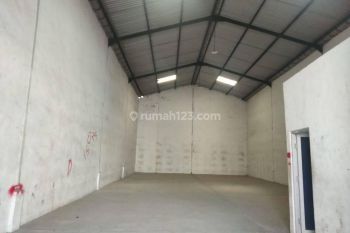 Gudang Disewa Lokasi di Soekarno Hatta Strategis