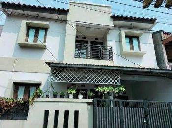 Dijual Rumah Rapi Kayu Putih Selatan Uku 7x12 Strategis 2 Lantai Hrg Menarik