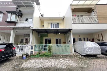 Villa di Komplek Mutiara Residence