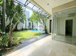 thumbnail-bright-and-modern-house-in-compound-cilandak-4