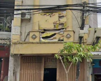 Ruko Raya Dharmahusada Nol Jalan Raya