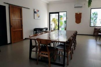 Sewa jamin murah rumah pusat kota surabaya area pemuda Gubeng