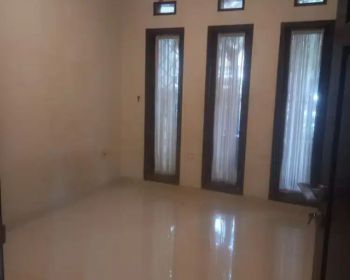 DIJUAL RUMAH SIAP HUNI DI KOMPLEK ELITE PERMANA CIMAHI UTARA