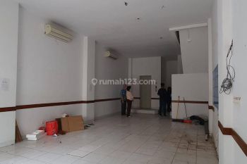 Jual Ruko Siap Pakai Lokasi Strategis Di Cikini Menteng