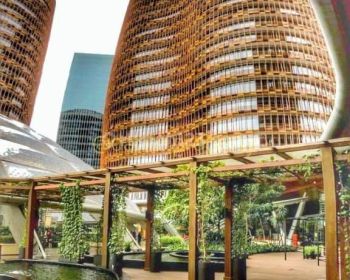 Ruang Perkantoran South Quarter Lantai Rendah Jarang Ada