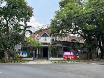 Rumah Hook Bagus Untuk Hunian Atau Kantor